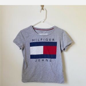 Tommy Hilfiger Gray Tee with Iconic Flag Design